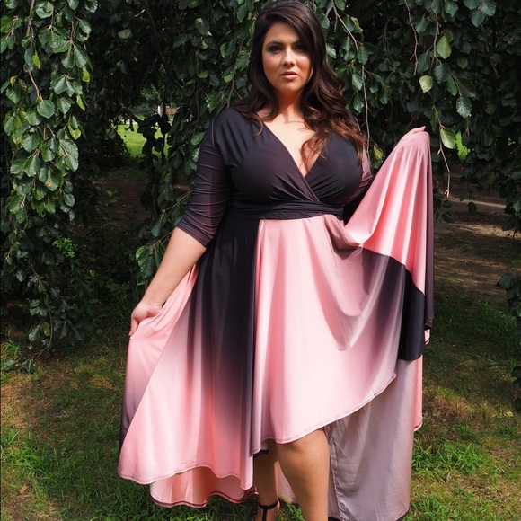 Plus Size ‘Alexandra’ Goddess Dress - Picture 7 of 8